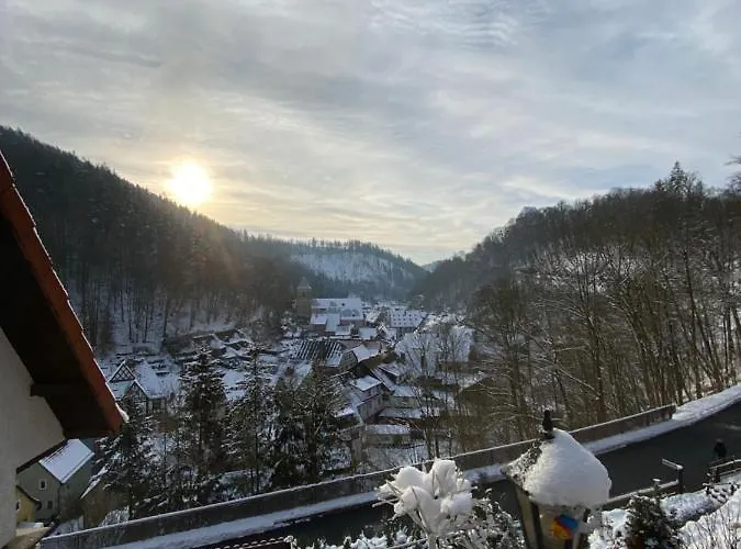 Pfefferberg Mit Und Junior *